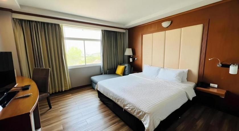 Western Grand Hotel Ratchaburi Ban Bang Kra Exterior foto